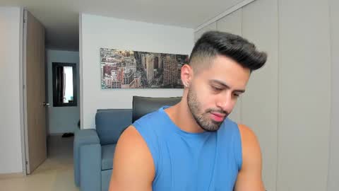 Snapshot of thiago_driussi chatting on 02.22.25 thiago_driussi online show from 02.22.25