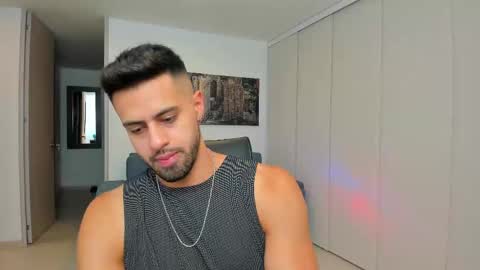 Snapshot of thiago_driussi chatting on 02.26.25 thiago_driussi online show from 02.26.25