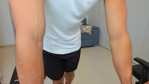 Snapshot of thiago_driussi chatting on 02.28.25 thiago_driussi online show from 02.28.25