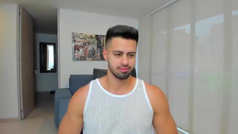 Snapshot of thiago_driussi chatting on 03.01.25 thiago_driussi online show from 03.01.25