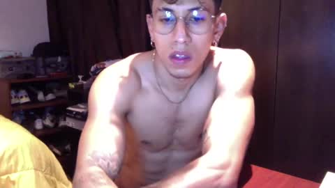 Snapshot of thiago_happy chatting on 02.24.25 thiago_happy online show from 02.24.25