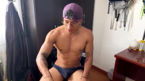 thiago_happy online show from 05.12.26