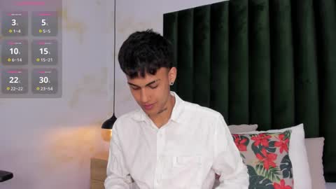 Snapshot of thiago_hard chatting on 09.16.25 Thiago online show from 09.16.25