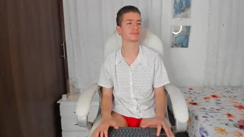 Snapshot of thiago_james69 chatting on 09.09.25 Manuel online show from 09.09.25