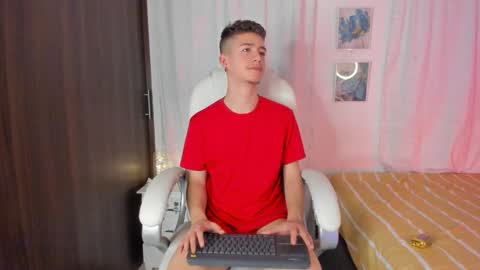 Snapshot of thiago_james69 chatting on 09.20.25 Manuel online show from 09.20.25