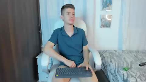 Snapshot of thiago_james69 chatting on 09.23.25 Manuel online show from 09.23.25