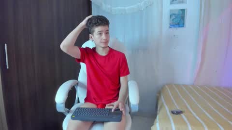 Snapshot of thiago_james69 chatting on 11.12.25 Manuel online show from 11.12.25