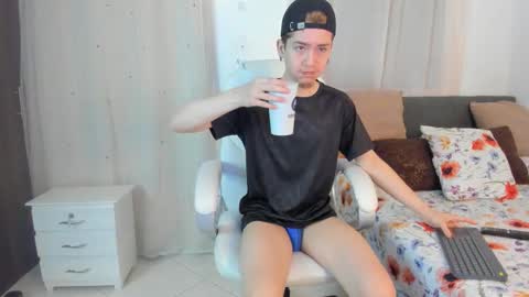 Manuel online show from 01.11.26