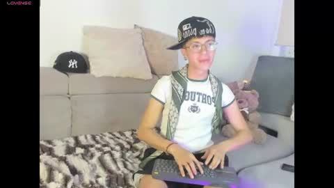 thiago_n_sam online show from 07.04.26