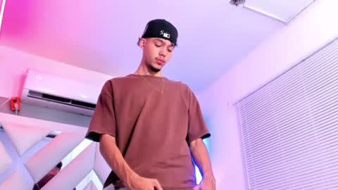 Thiago online show from 07.11.26