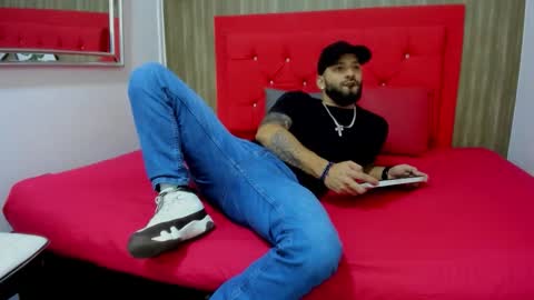 Thia Gomez online show from 01.16.26