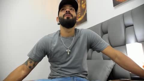 Thia Gomez online show from 03.03.26