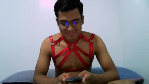 Snapshot of thiagovega_ chatting on 04.16.26 thiagovega_ online show from 04.16.26