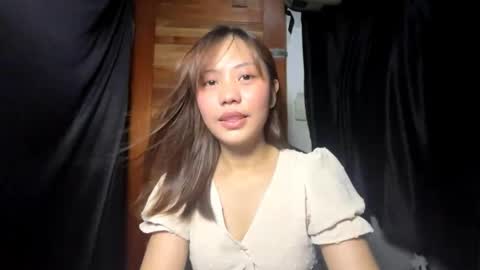 Snapshot of thicarothers chatting on 04.11.26 Victoria online show from 04.11.26