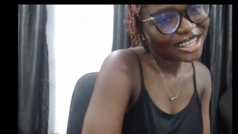 Snapshot of thick_ebonie chatting on 10.20.25 Jenny online show from 10.20.25