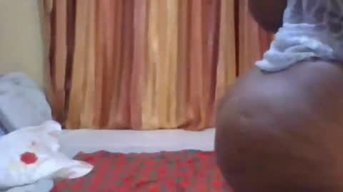Snapshot of thickbotty_ebony chatting on 02.25.26 thickbotty_ebony online show from 02.25.26