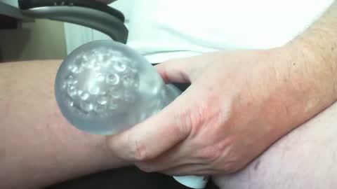 Snapshot of thickinboise chatting on 04.10.26 C2C With Me online show from 04.10.26