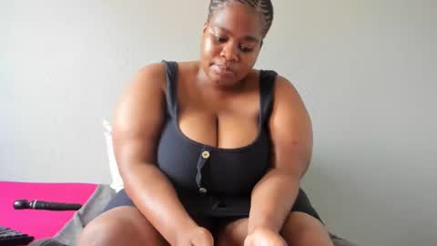 thickleeyanax online show from 12.22.24