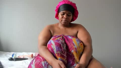 thickleeyanax online show from 01.16.25