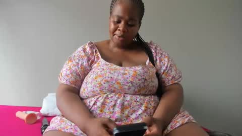 thickleeyanax online show from 01.24.25