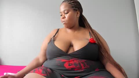 thickleeyanax online show from 02.20.25