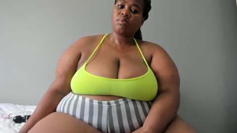 thickleeyanax online show from 03.07.25