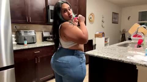 thickmorena online show from 10.05.25