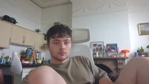 Snapshot of thickpl4ntguy chatting on 06.28.26 thickpl4ntguy online show from 06.28.26