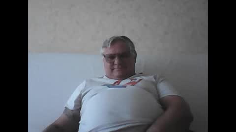 Snapshot of thierrysymp chatting on 09.28.25 Thierrysymp online show from 09.28.25