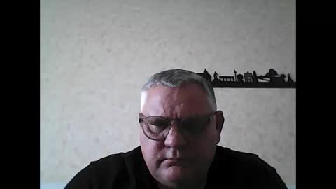 Snapshot of thierrysymp chatting on 10.15.25 Thierrysymp online show from 10.15.25