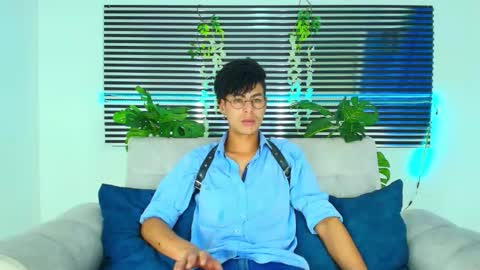 Snapshot of thiiagosaeenz chatting on 02.02.26 Thiago Saenzz online show from 02.02.26