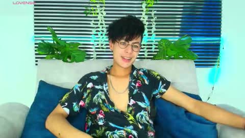 Snapshot of thiiagosaeenz chatting on 02.04.26 Thiago Saenzz online show from 02.04.26