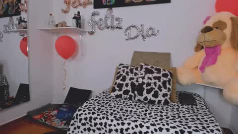 THIN PRINCESS  online show from 02.21.25