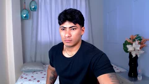 Snapshot of thirstmen_ chatting on 10.16.25 MICHAEL AND CRISS online show from 10.16.25