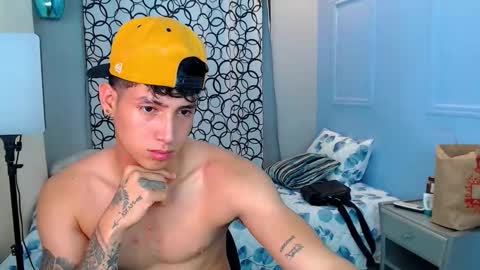 MICHAEL AND CRISS online show from 03.13.26