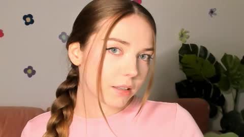 Amelia  shows on mondays fridays and sundays  if anything changes im giving updates on my fansly  online show from 02.27.26