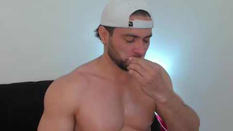 Thomas Brandon online show from 02.11.26