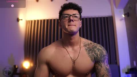 Thomas Falcon online show from 10.19.25