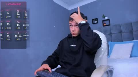 Thomas online show from 11.18.25