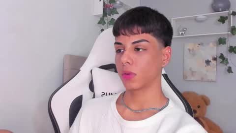 Thomas online show from 11.14.25