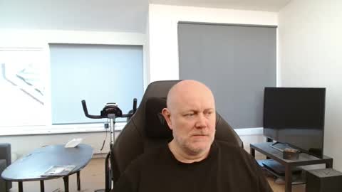 Snapshot of thomash32 chatting on 09.24.25 thomash32 online show from 09.24.25