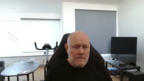 Snapshot of thomash32 chatting on 09.25.25 thomash32 online show from 09.25.25