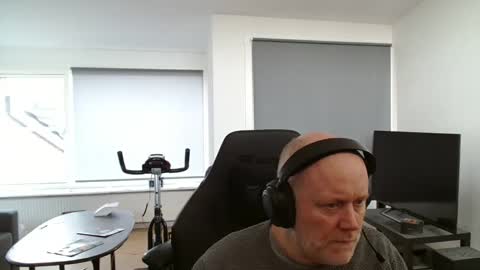 Snapshot of thomash32 chatting on 10.11.25 thomash32 online show from 10.11.25