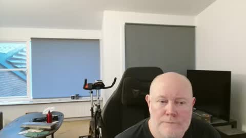 thomash32 online show from 11.09.25