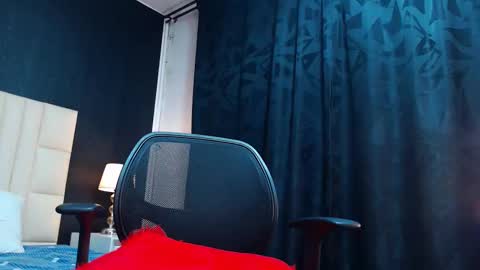 Snapshot of thomasturner_ chatting on 09.25.25 Thomas Turner online show from 09.25.25