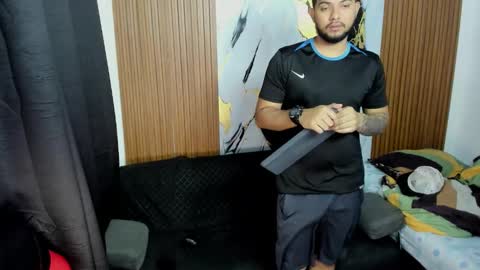 thomson_hot01 online show from 01.12.26