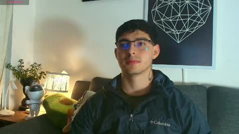 Snapshot of thomylov chatting on 05.31.26 thomylov online show from 05.31.26