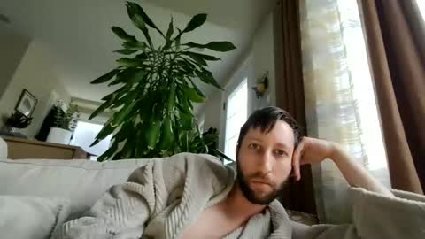 throwawayafteruse20202 online show from 05.18.26