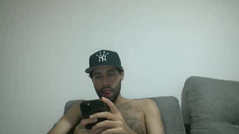 Snapshot of throwawayyourgun chatting on 01.23.25 Luka online show from 01.23.25