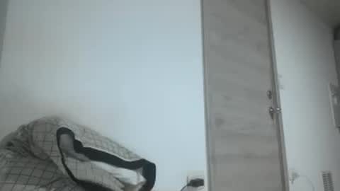 Snapshot of throwawayyourgun chatting on 02.20.25 Luka online show from 02.20.25